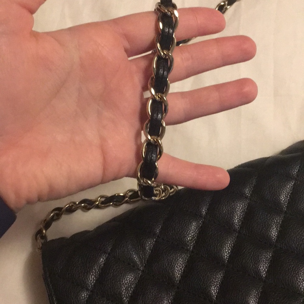 Black and gold purse - Picture 6 of 6